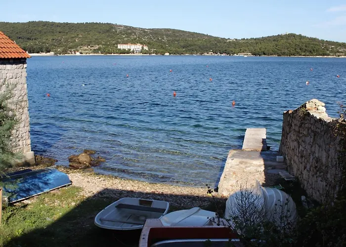 Apartment 2436a Vis
